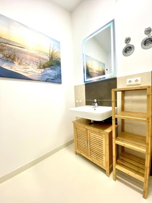Drottning Ferienwohnung Altstadt Wißmar מראה חיצוני תמונה